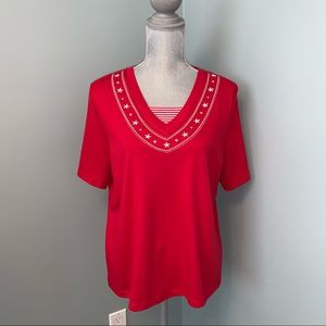ALIA t-shirt top red with white and silver stars short sleeve size large